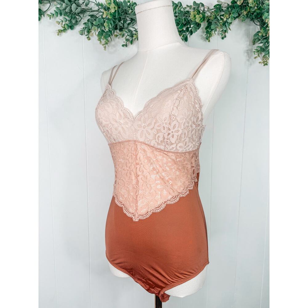 Aerie Pink Lace Bodysuit Large Ombre Lingerie Intimates